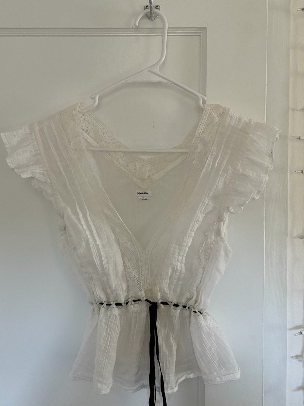 Kimchi Blue White Peplum Lace V-Neck Top with Black Tie